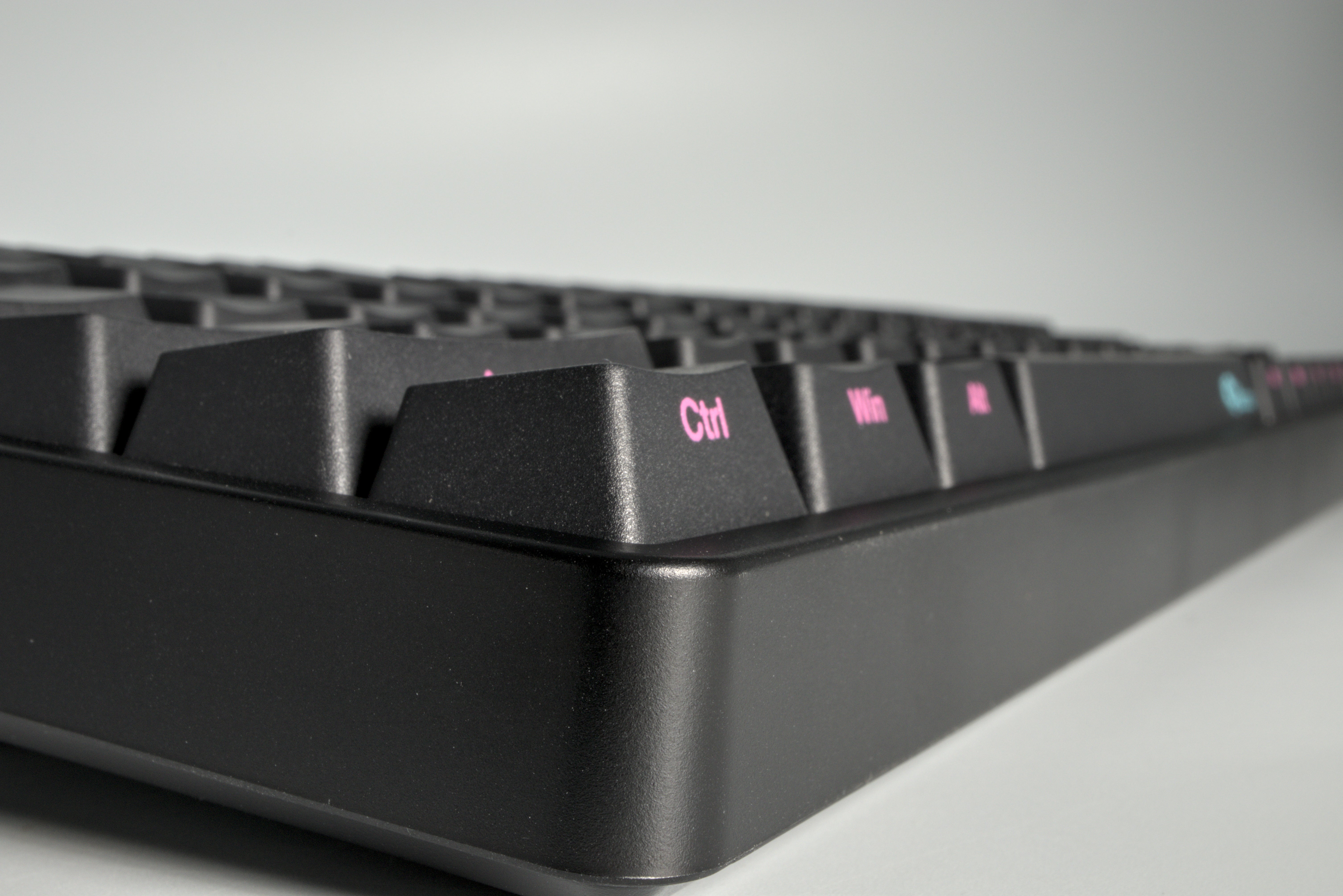 AKKO 5087S MIDNIGHT QMK WITH SIDE PRINTED KEYCAPS – beaverkeys
