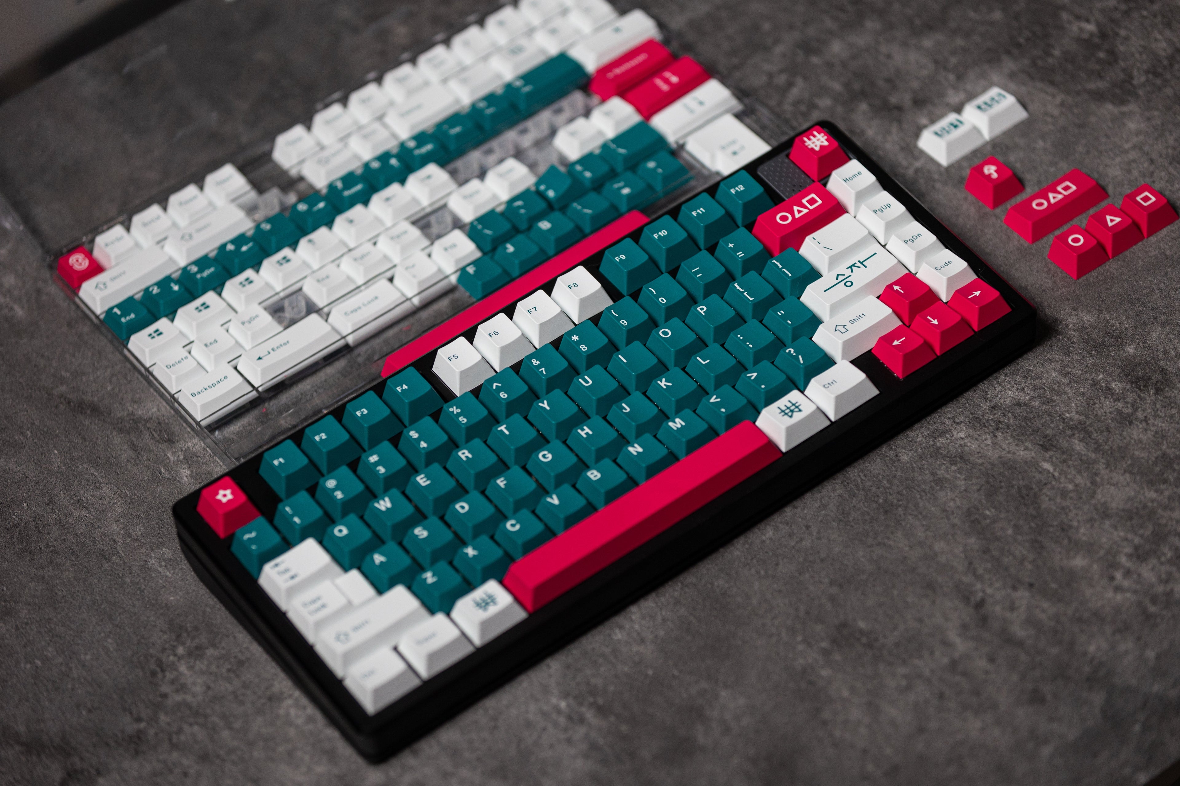 JTK Winner keycap set