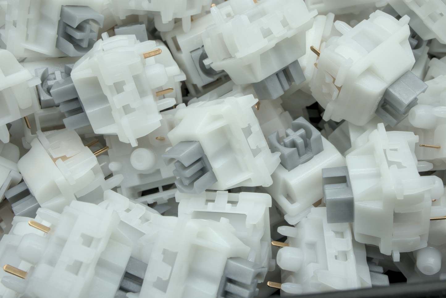 GATERON SNOWY SILVER