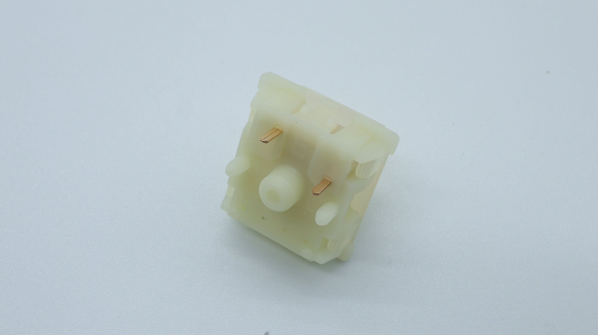 GATERON MILKY YELLOW PRO